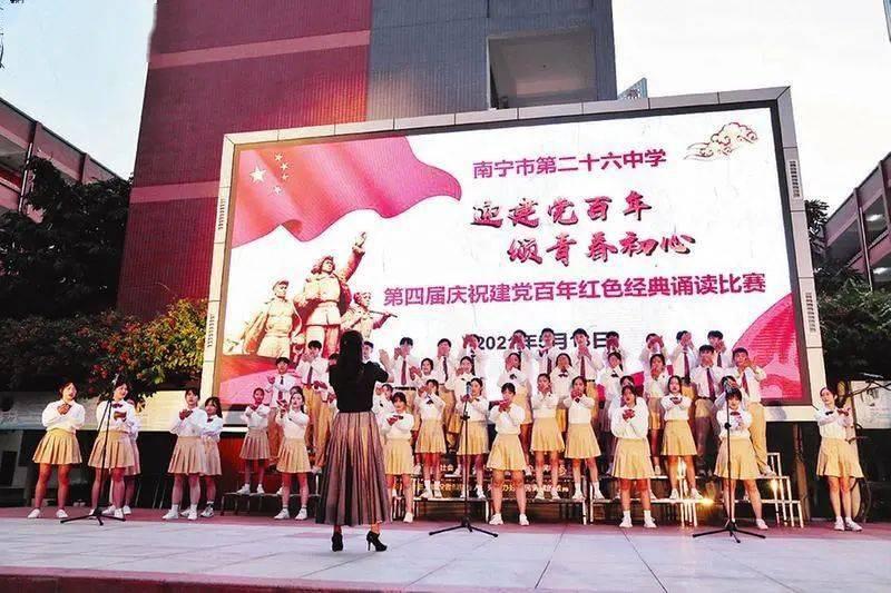 给208打工真惨！邓为前助理公开讨薪被经纪人威胁，聊天截图曝光